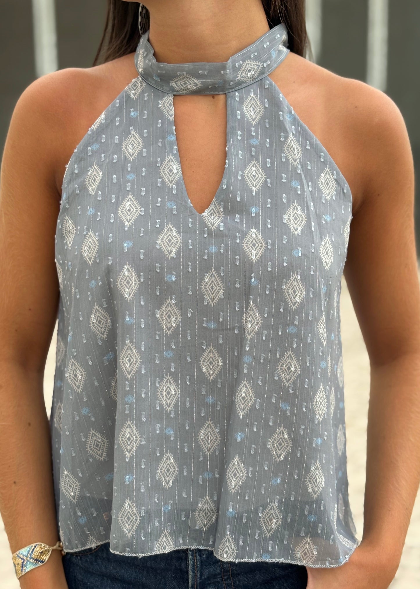 Top Estampado com Abertura Frontal
