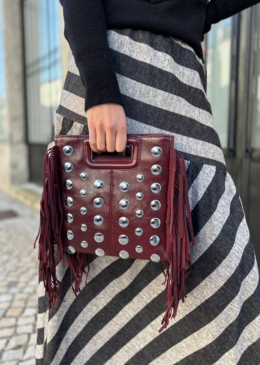 Mala com Tachas e Franjas