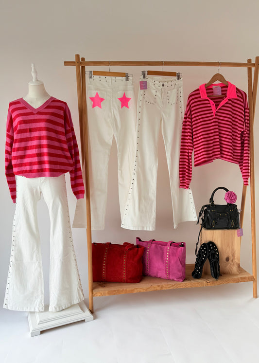 calcas de ganga brancas com tachas e estrelas rosa kakau store