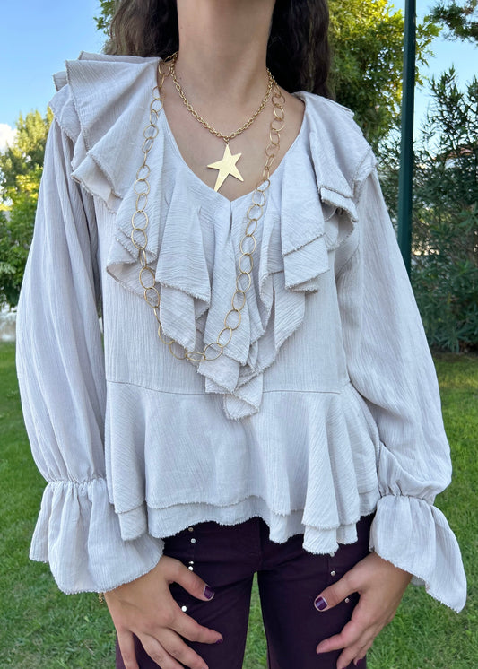 Blusa com Folhos em Camadas