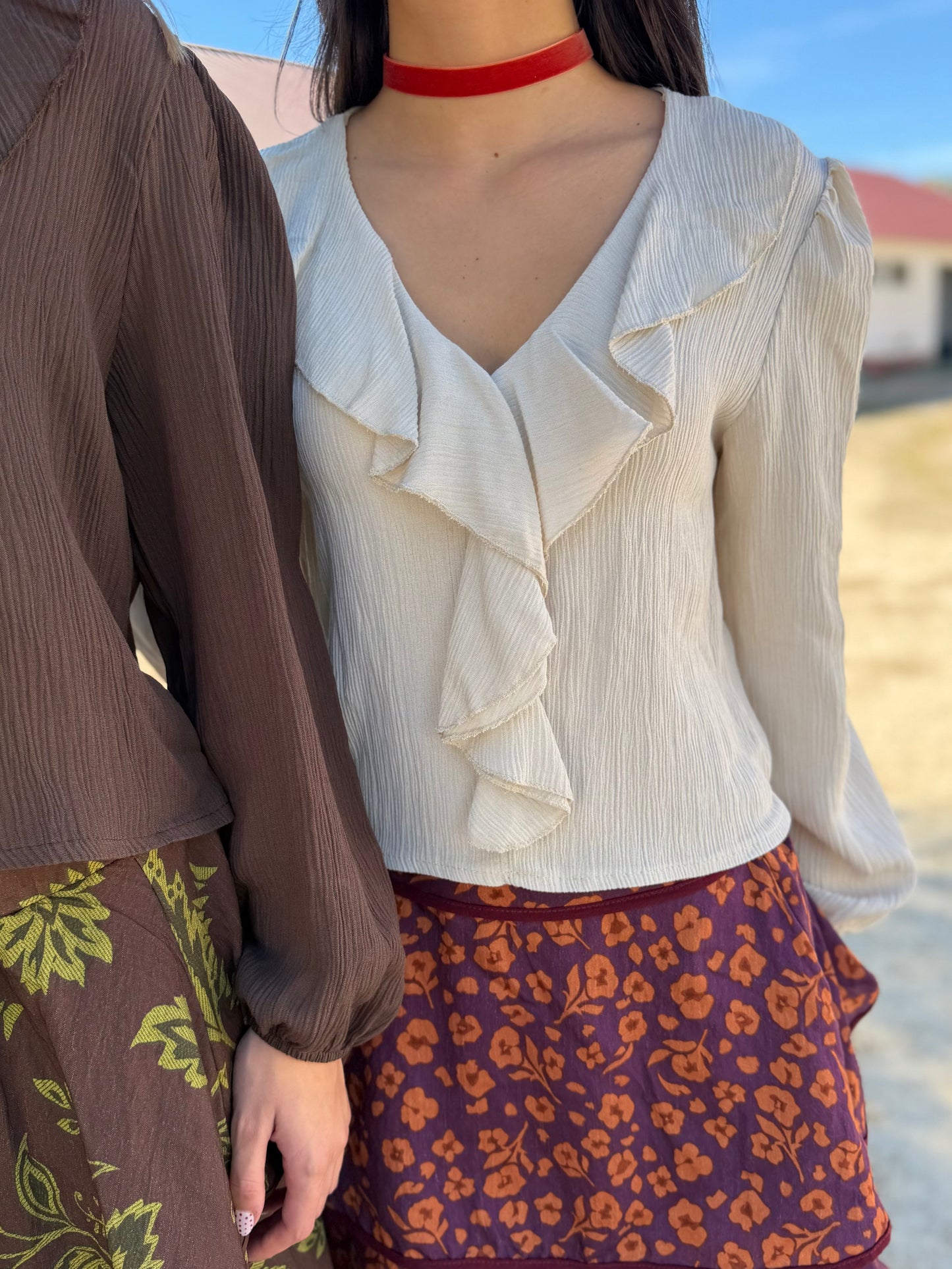 Blusa Lisa com Folhos