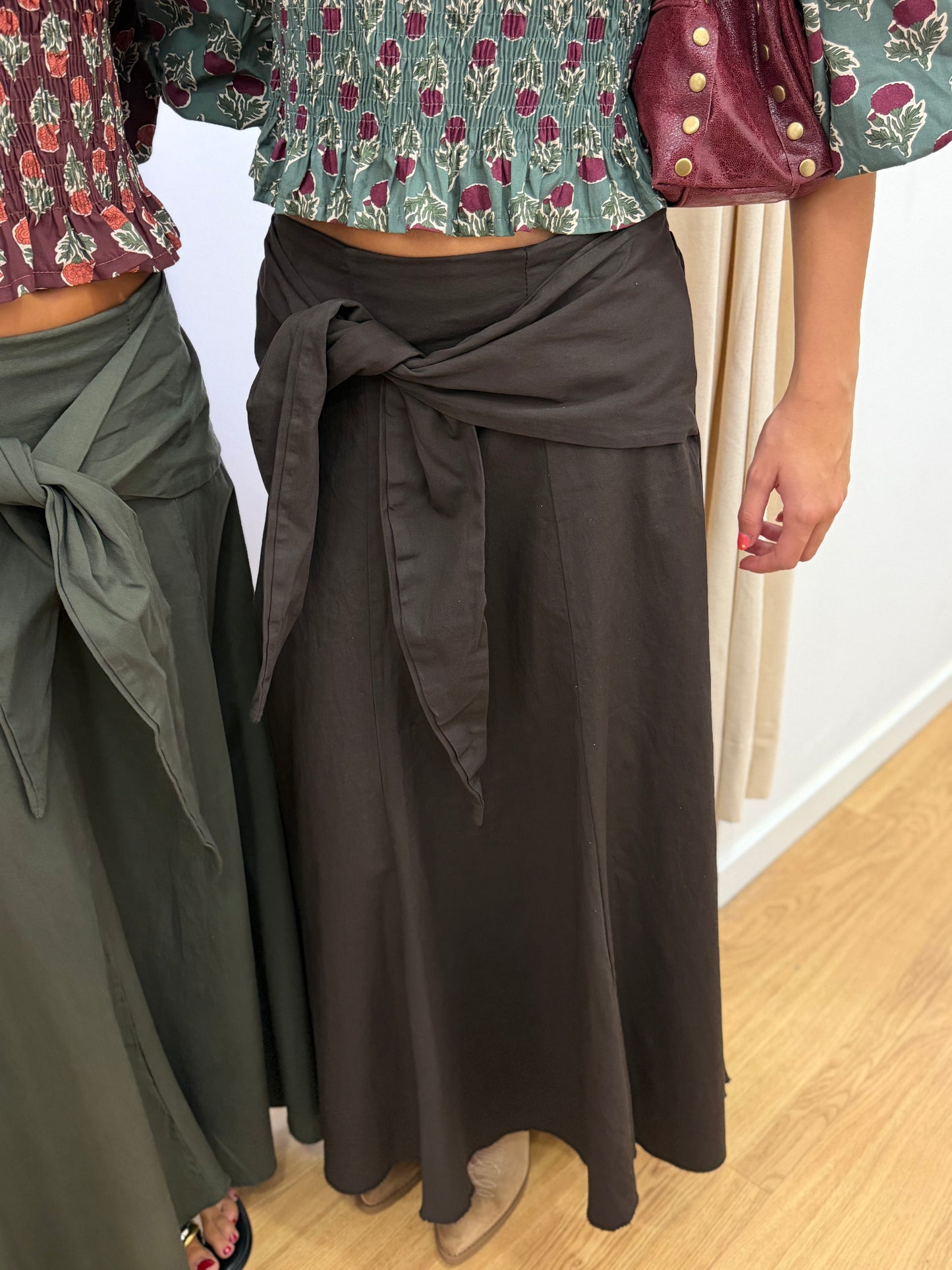 Saia Lisas com Detalhe