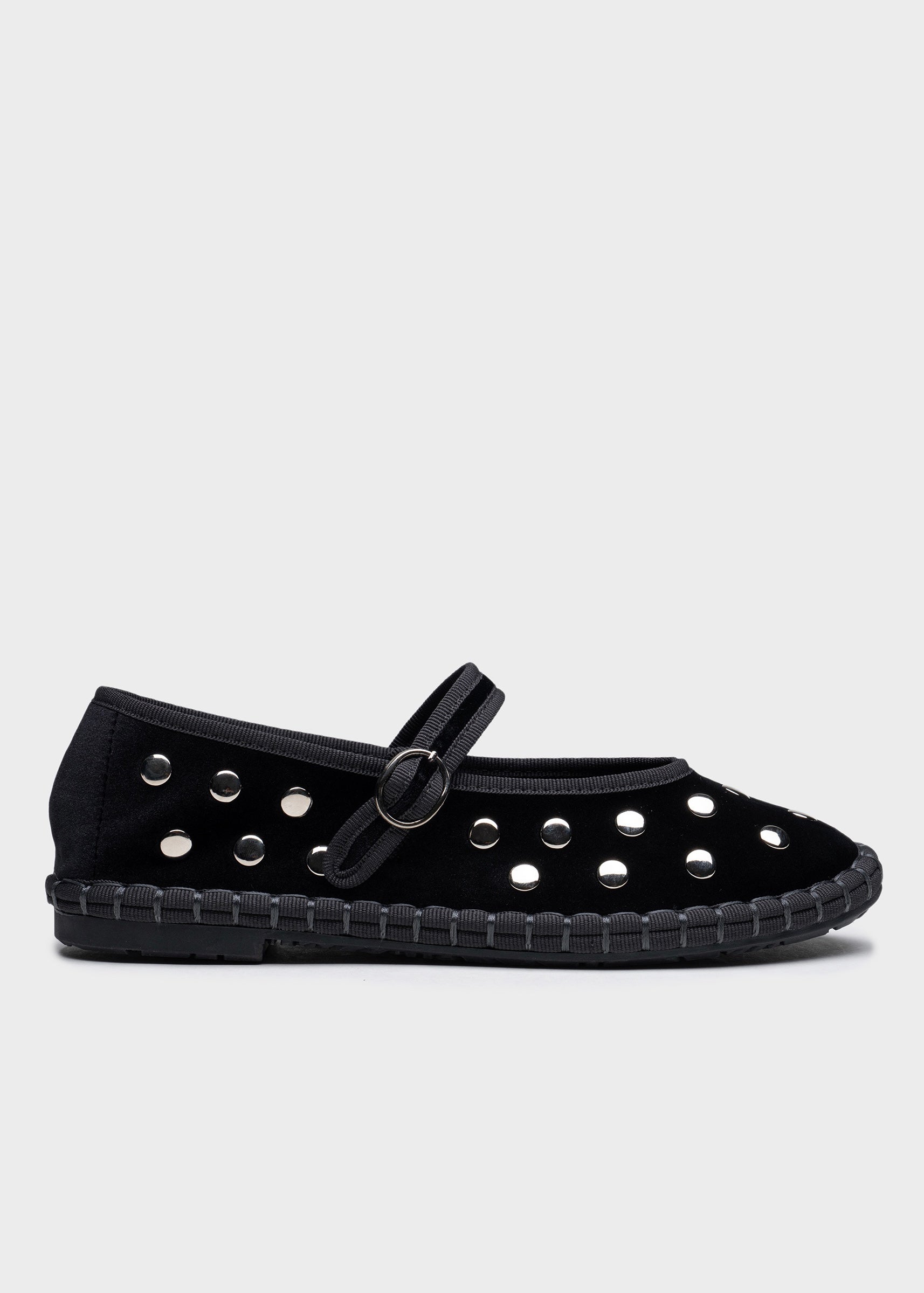sabrinas com tachas femininas kakau store