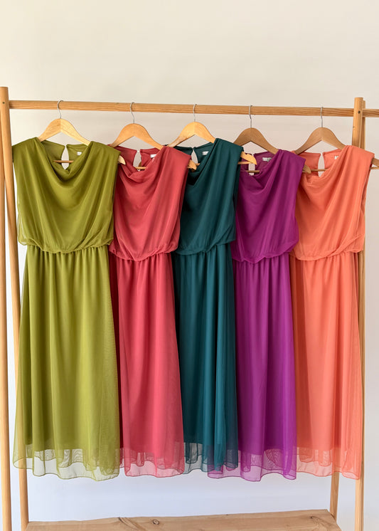 Vestido midi com decote drapeado