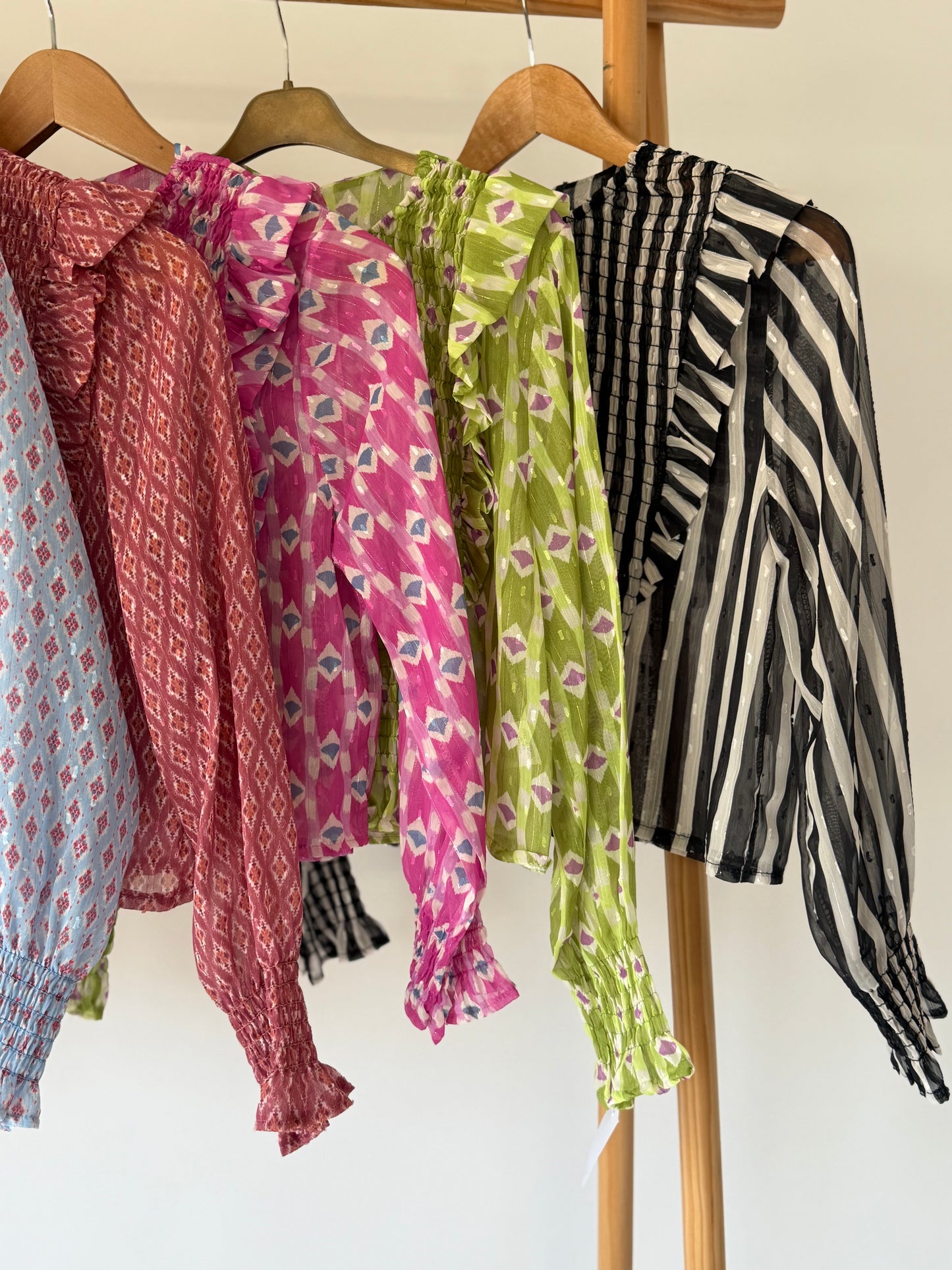 Blusa com Elásticos
