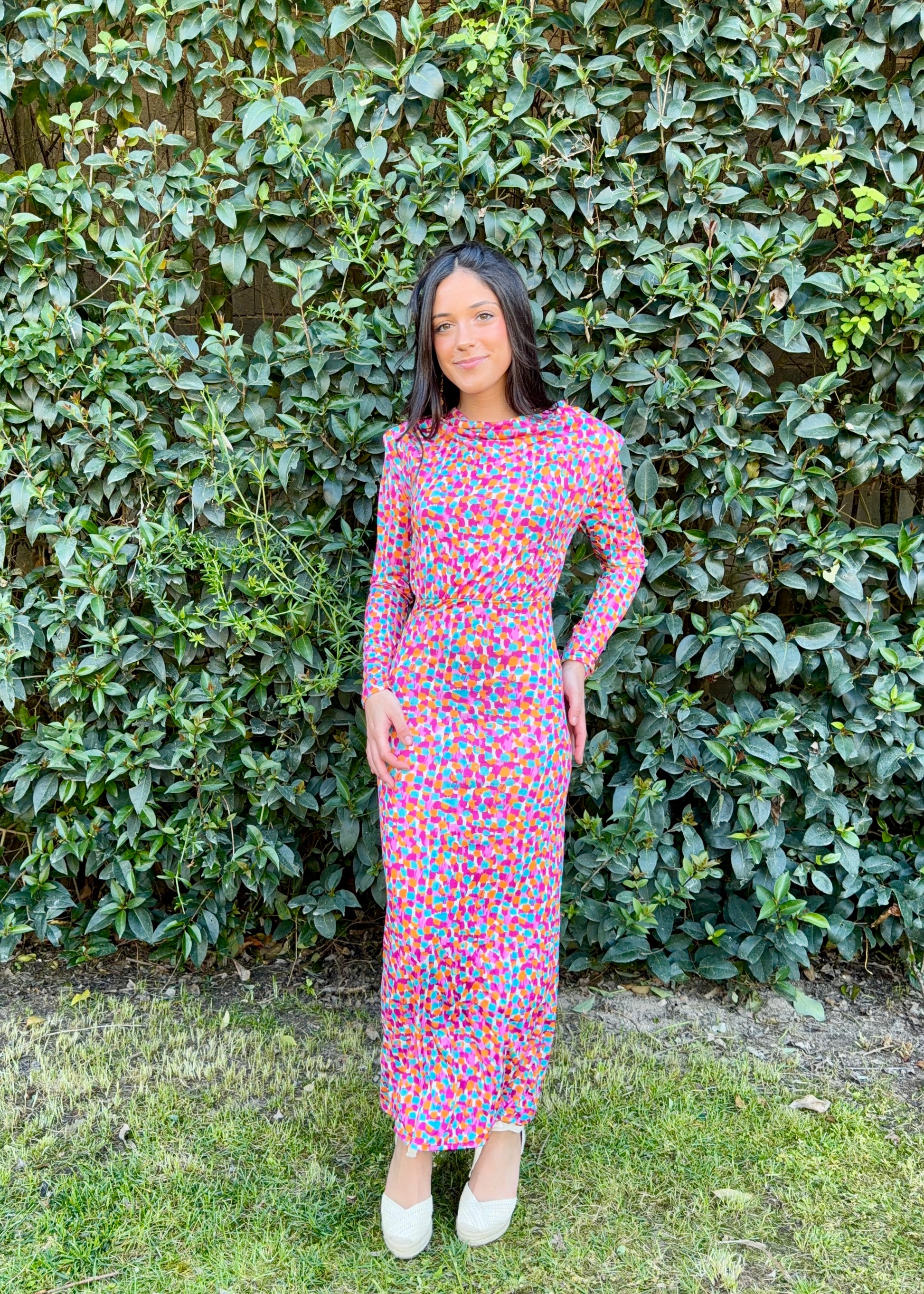vestido com mangas e padrao kakau store