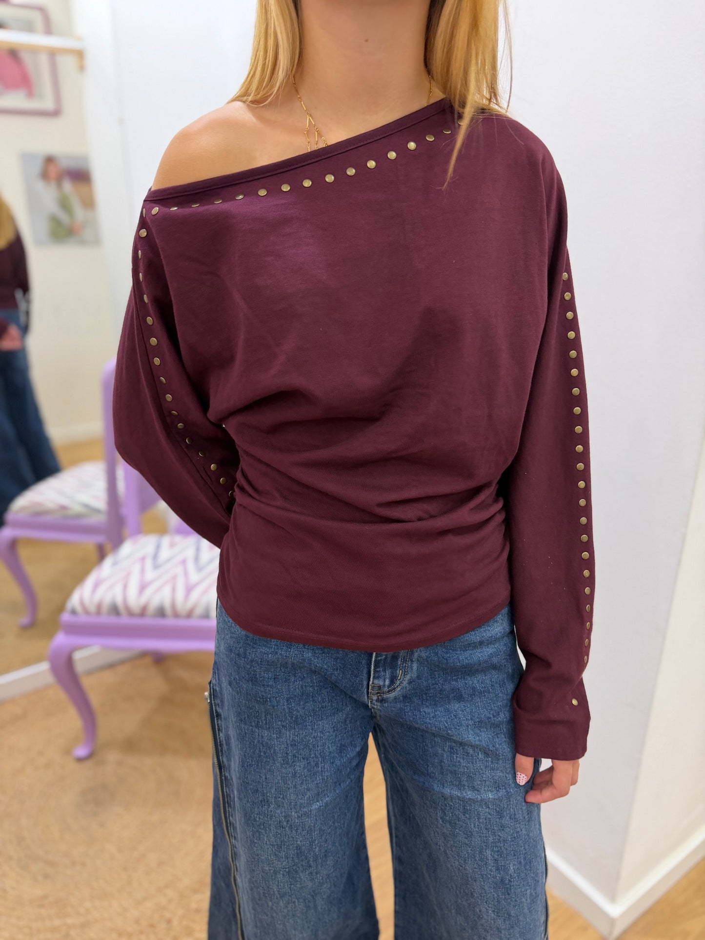 Camisola com Detalhes e Tachas