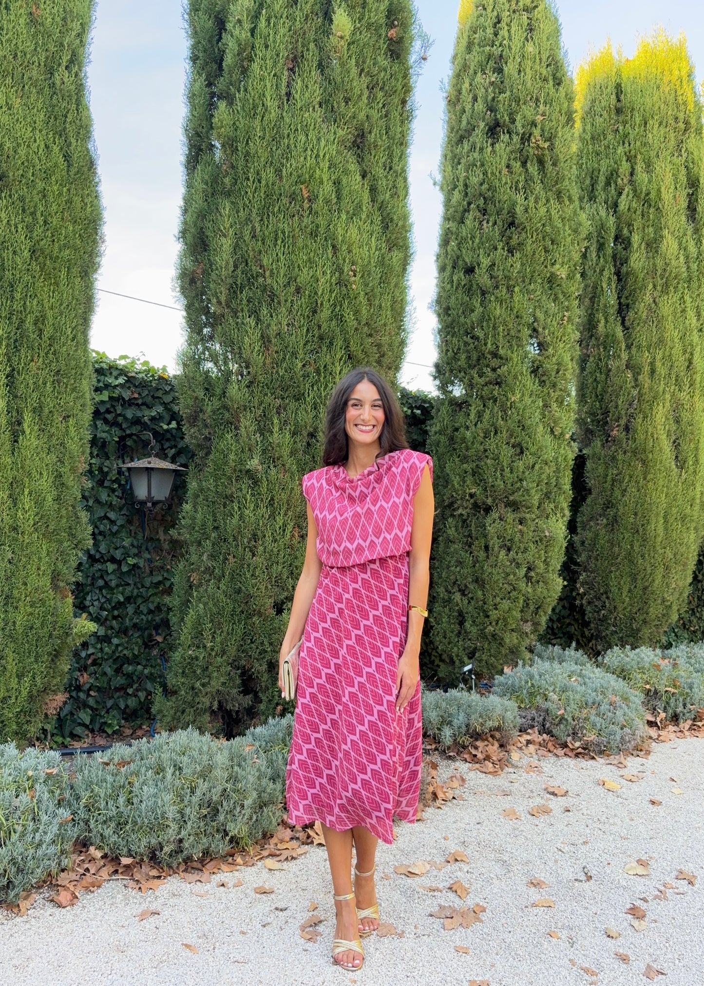 Vestido midi com decote drapeado