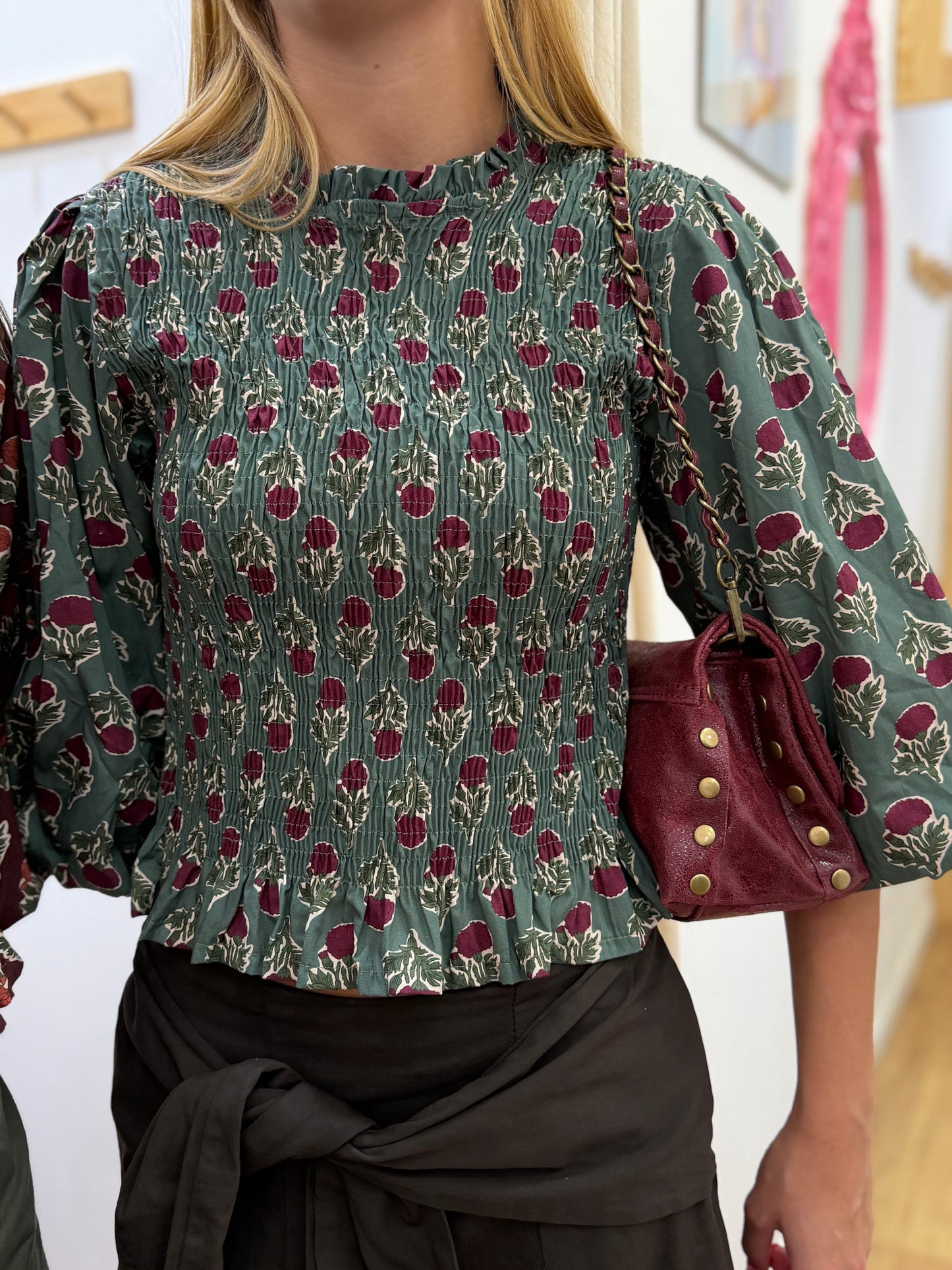 Blusa com Manga Balão