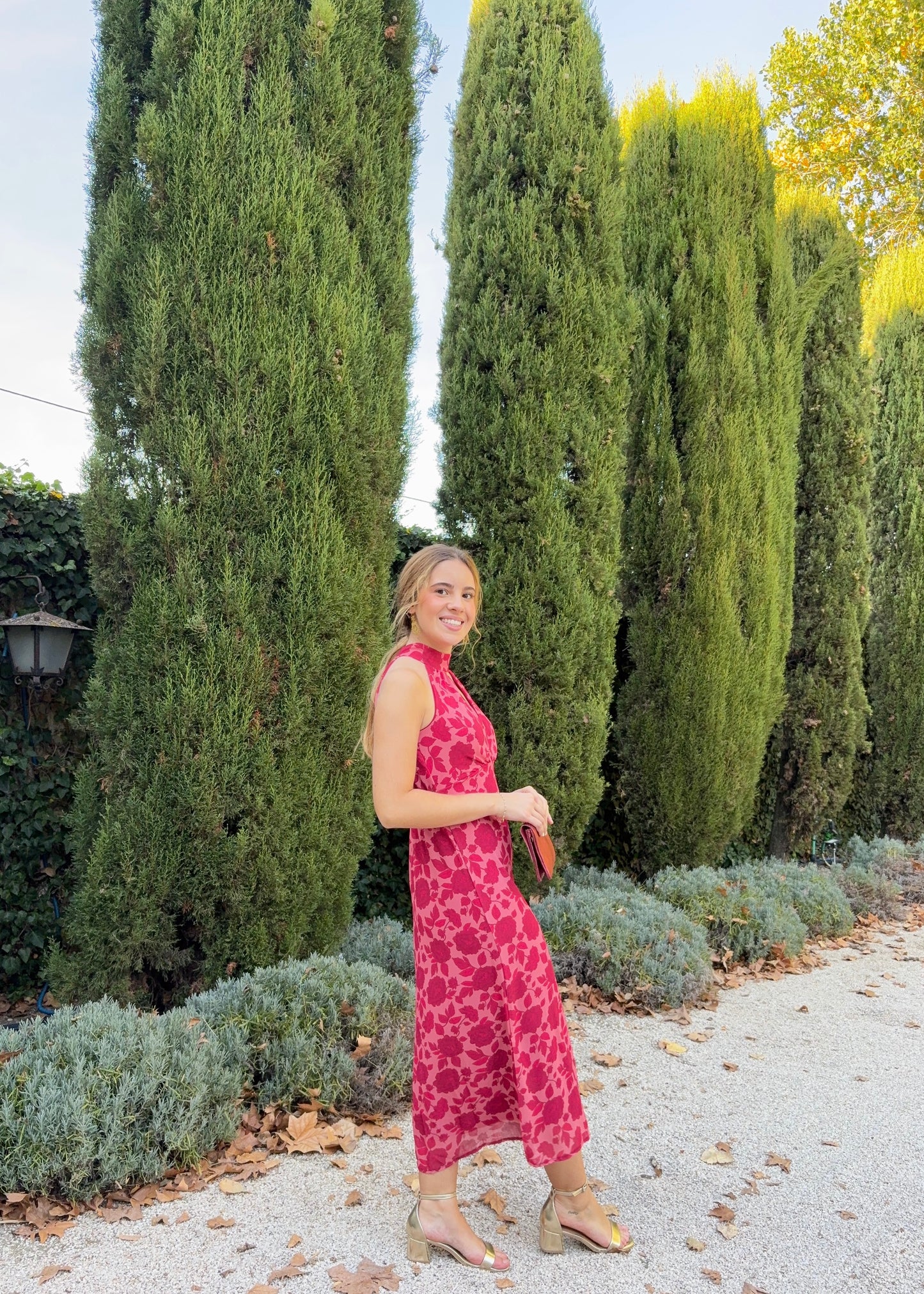 Vestido Halter Elegante