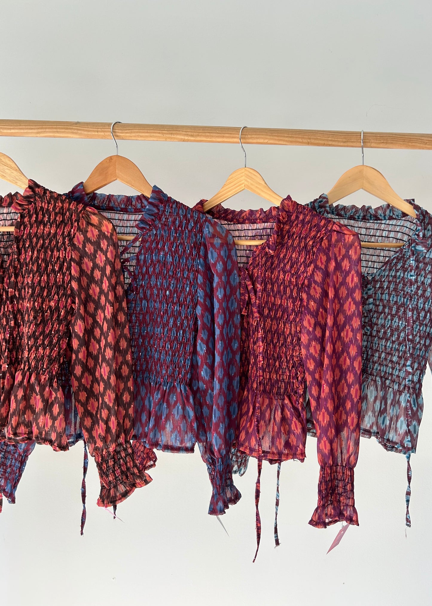 Blusa com Elásticos