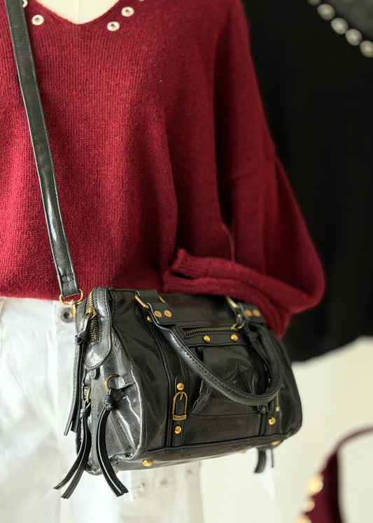 Mala com Detalhes e Bolsos
