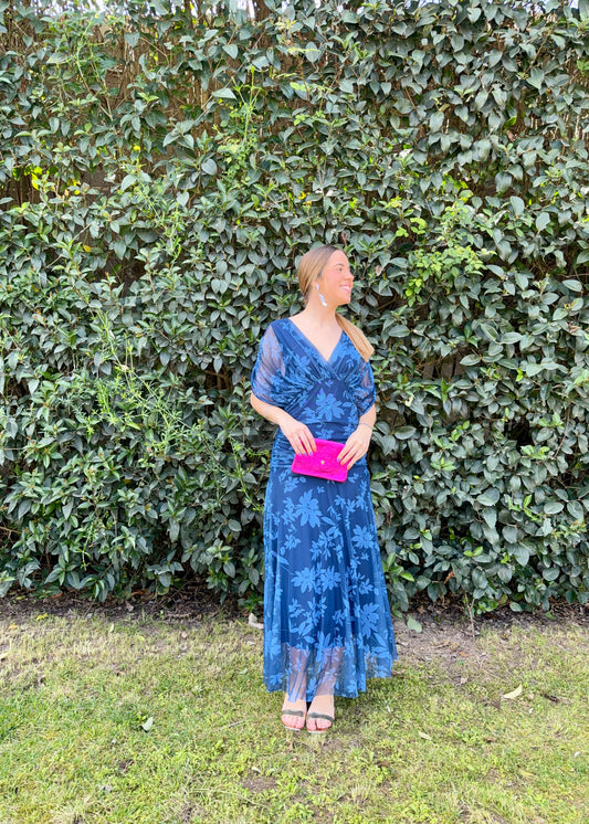 Vestido midi tule