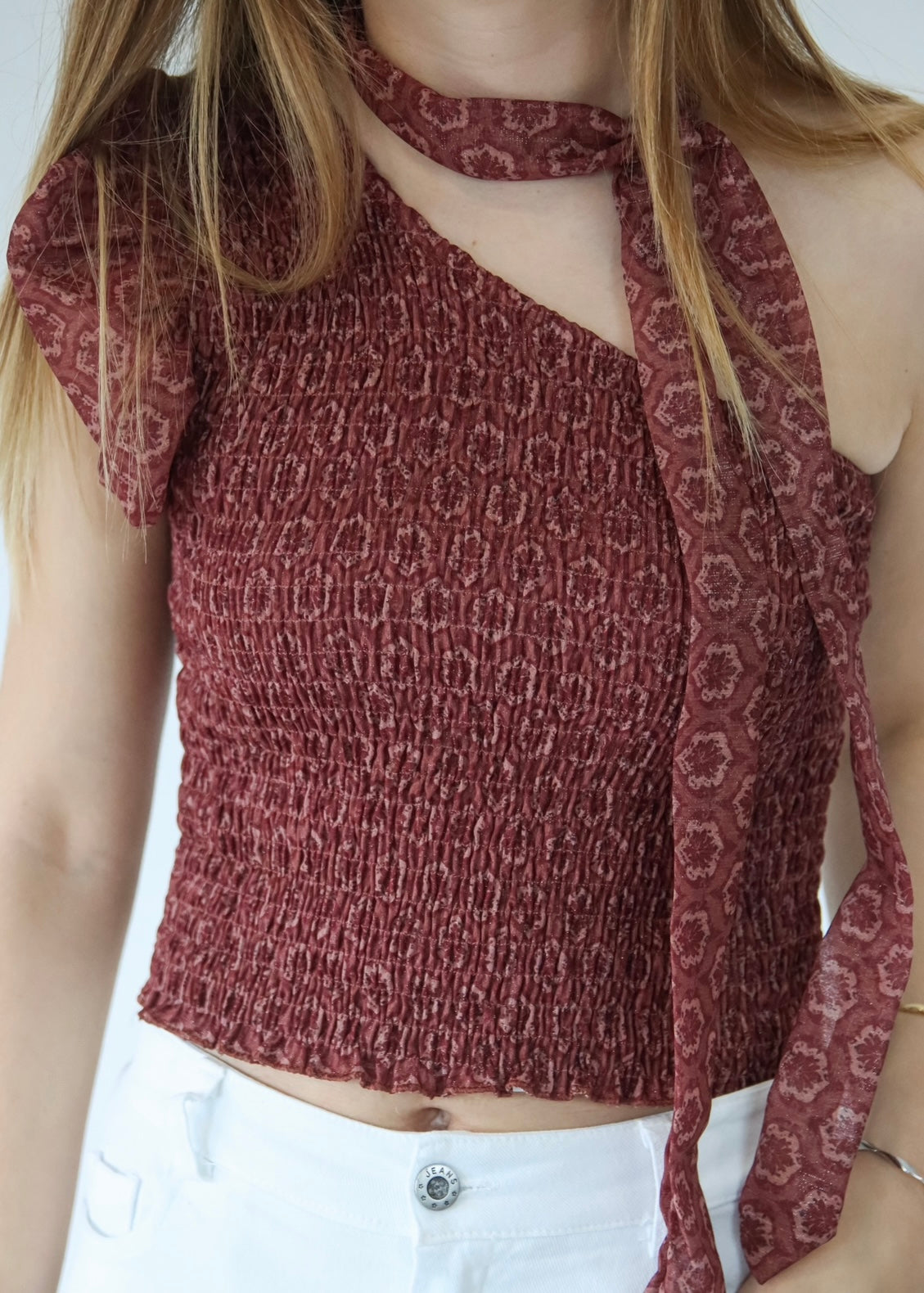 Top de Um Ombro com Lenço/Choker Opcional