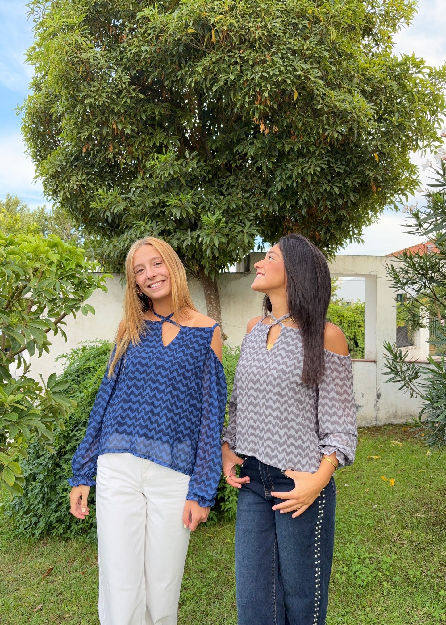 Blusa Estampada Ombros Descobertos
