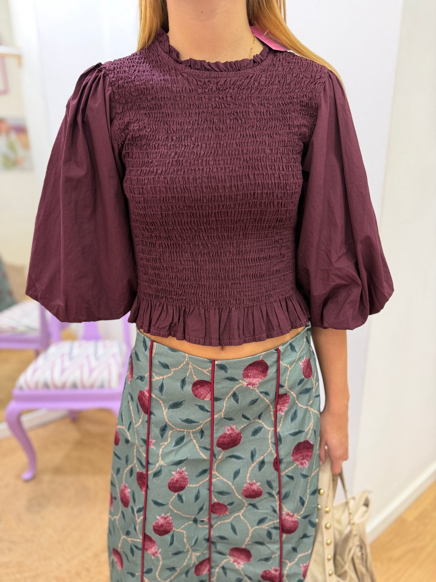 Blusa Lisa com Manga Balão