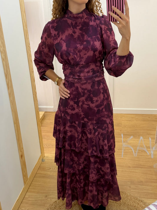 Vestido com Padrão e Folhos