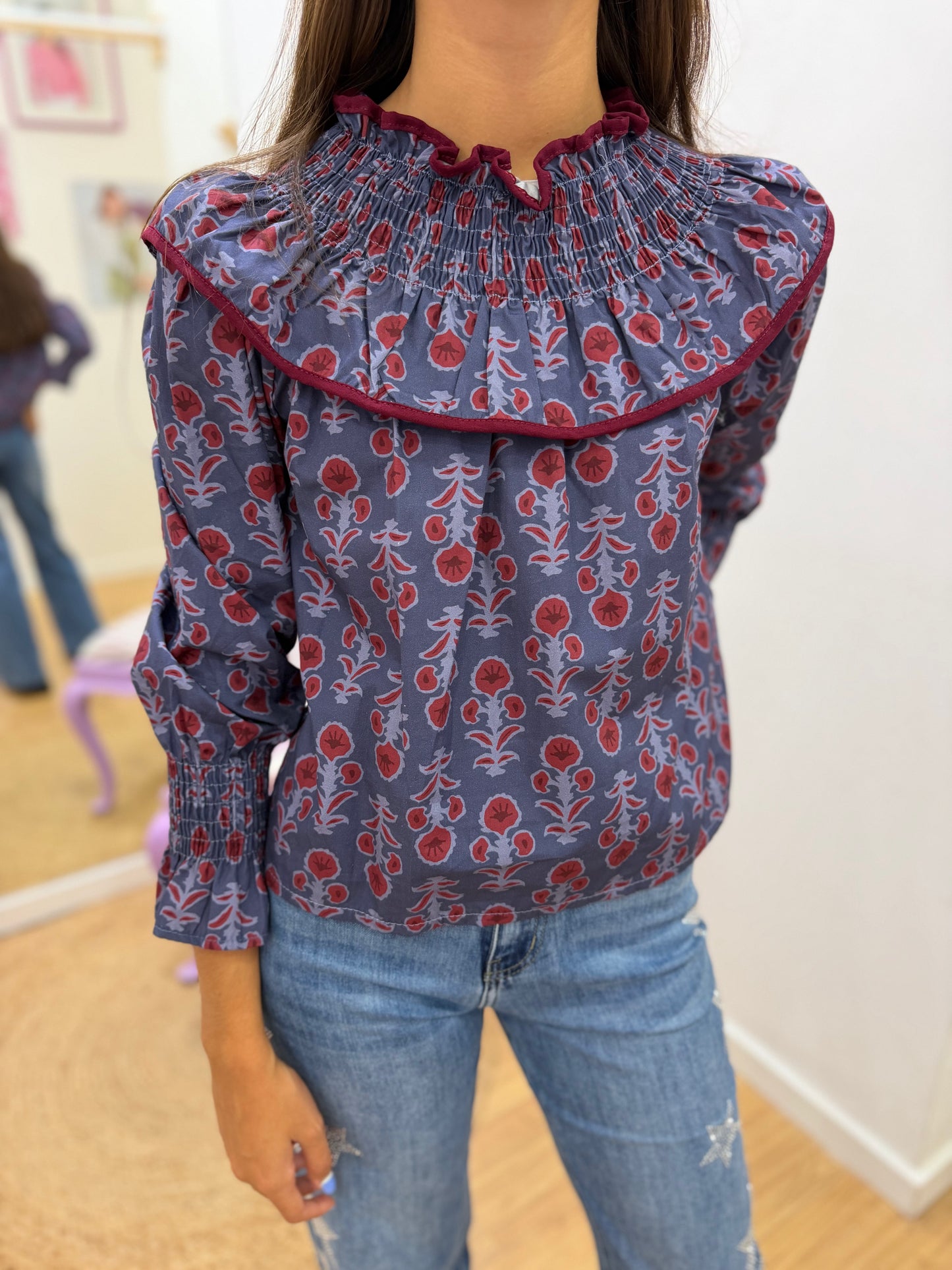 Blusa com Padrão e Gola
