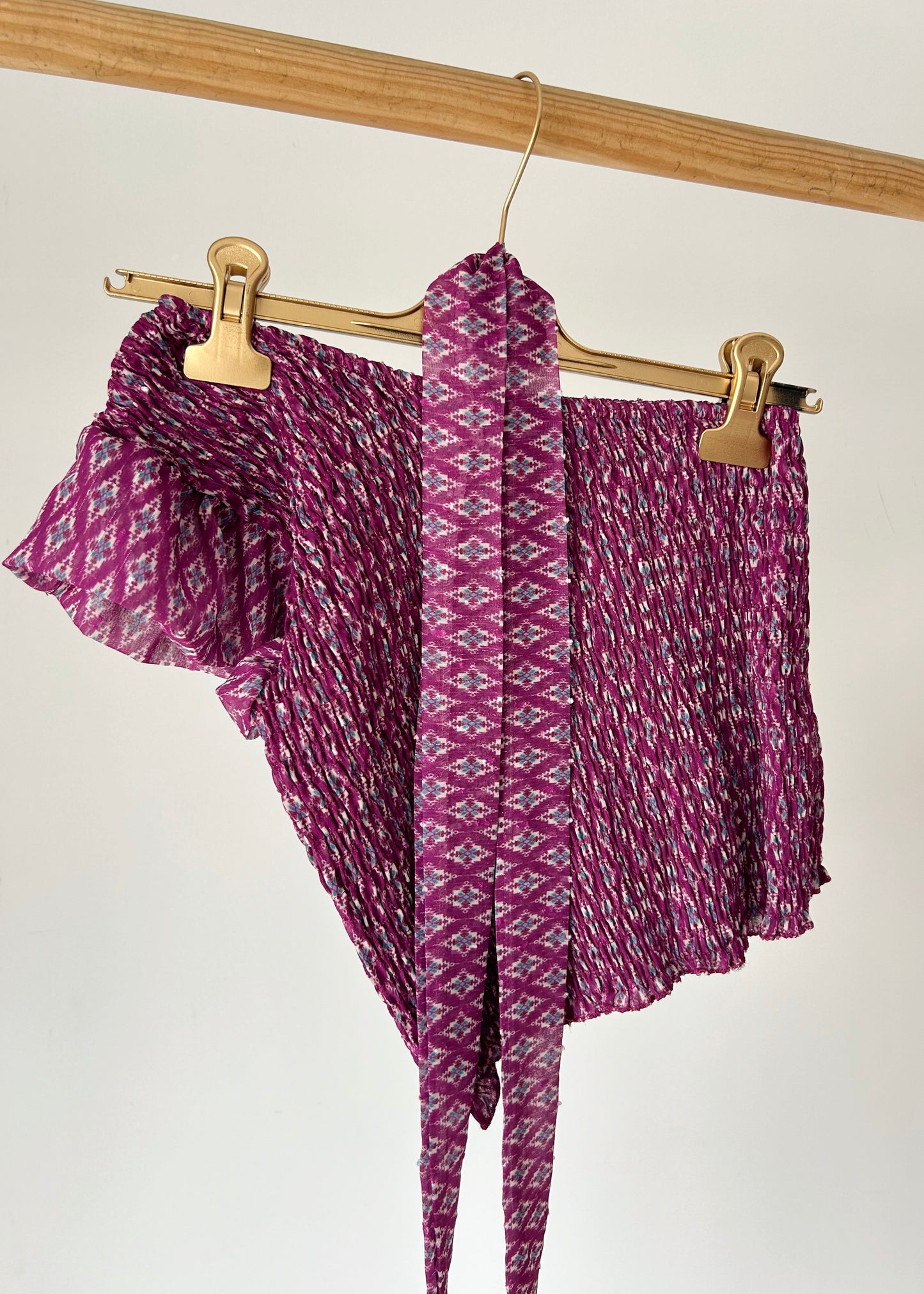 Top de Um Ombro com Lenço/Choker Opcional