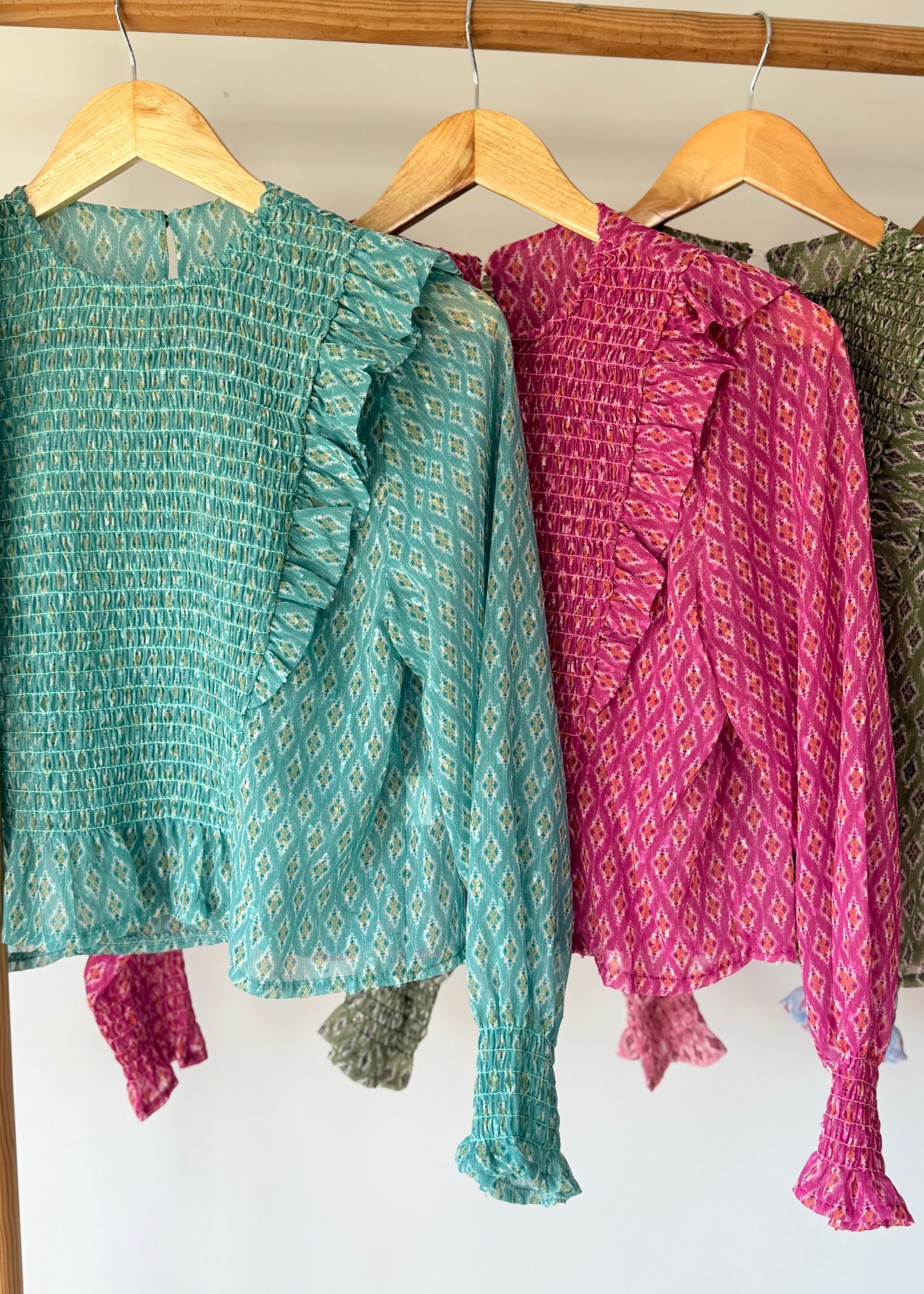 Blusa com Elásticos