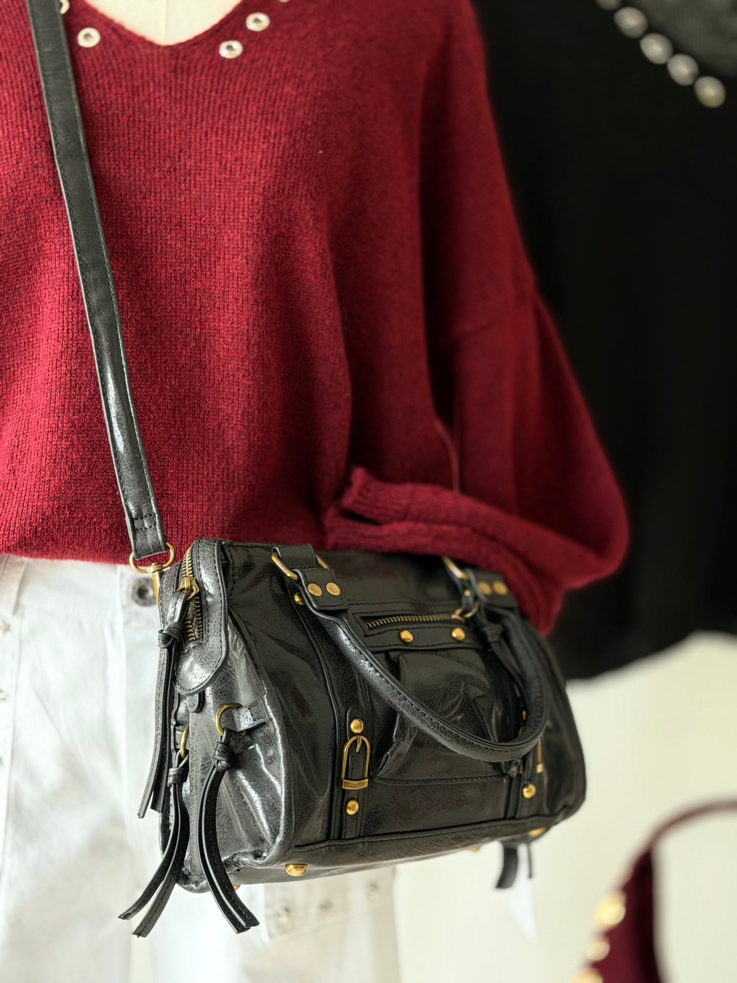 Mala com Detalhes e Bolsos