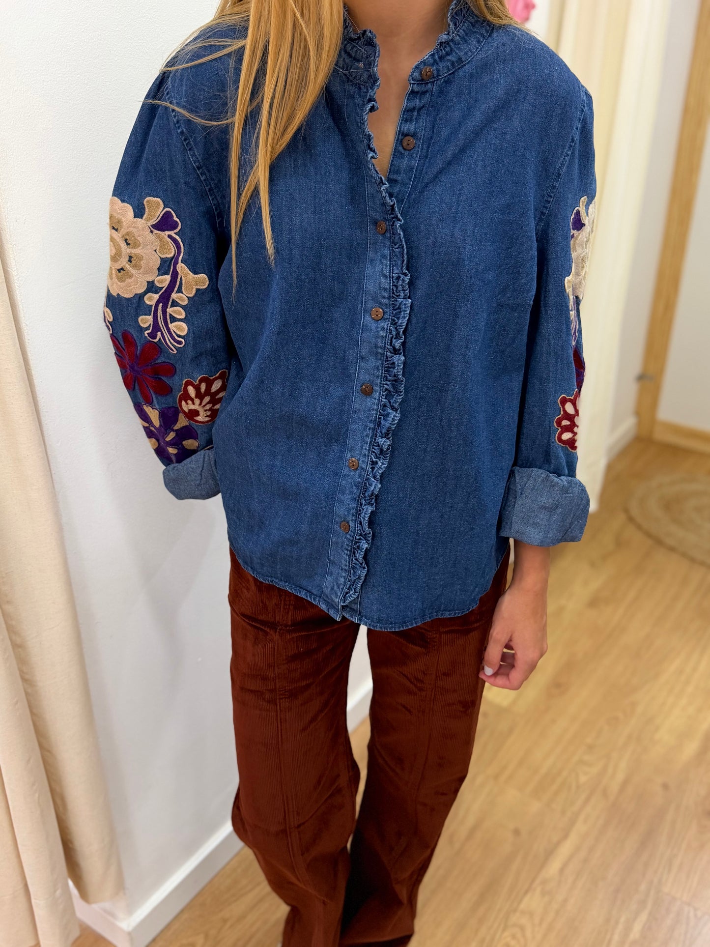 Camisa de Ganga com Bordados