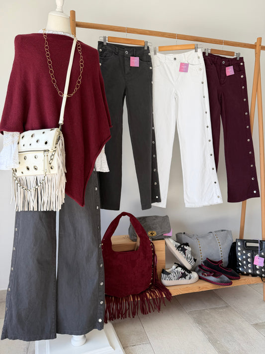 calcas femininas tachas laterais kakau store