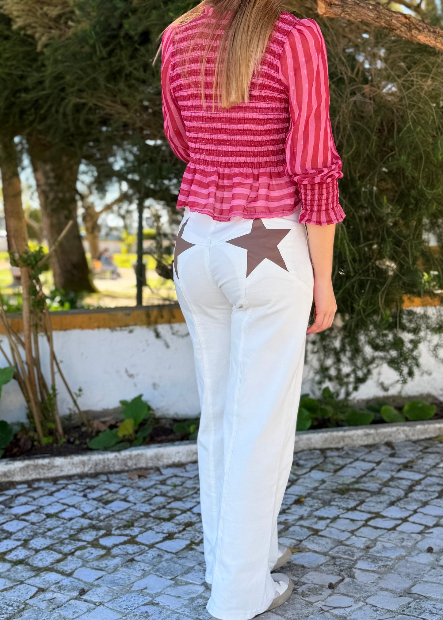 calcas brancas com estrelas kakau store