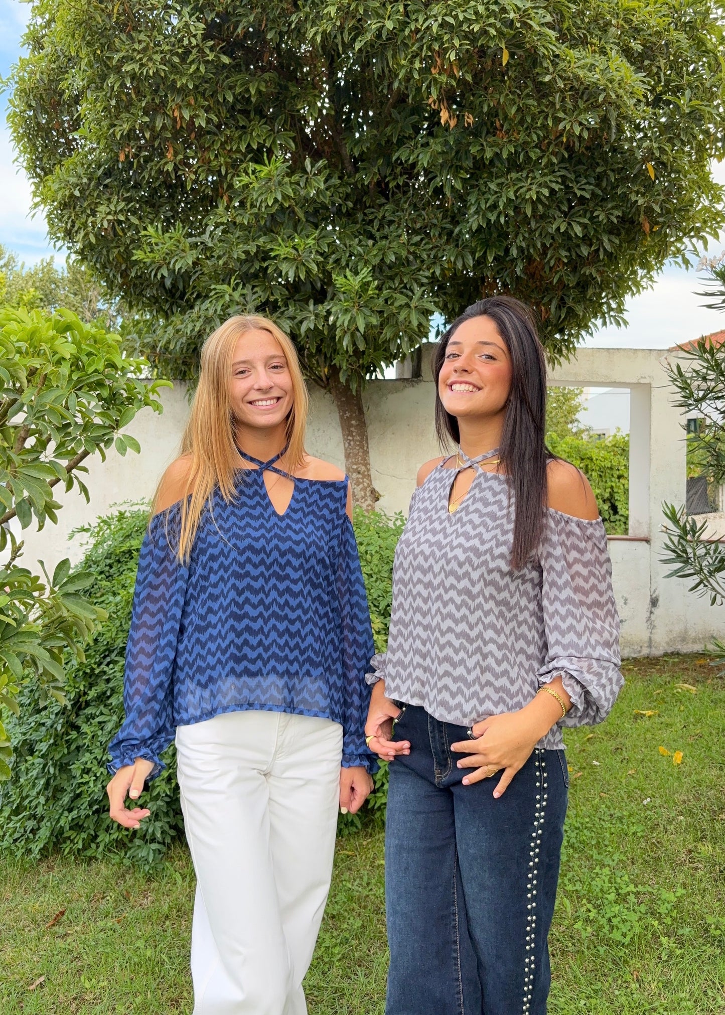 Blusa Estampada Ombros Descobertos