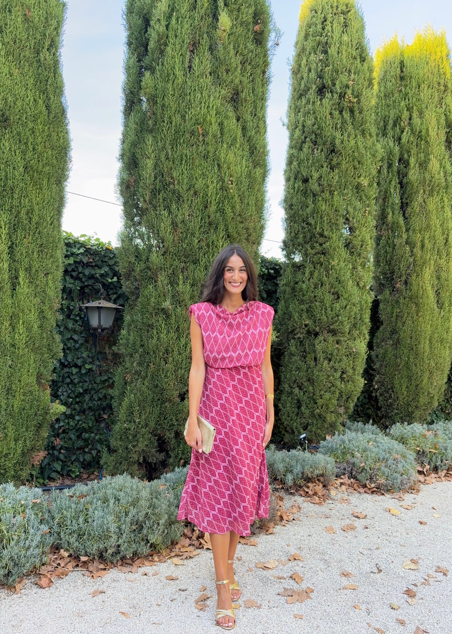 Vestido midi com decote drapeado