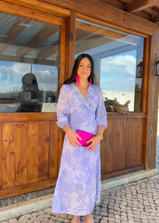 vestido-lilas-detalhes-florais