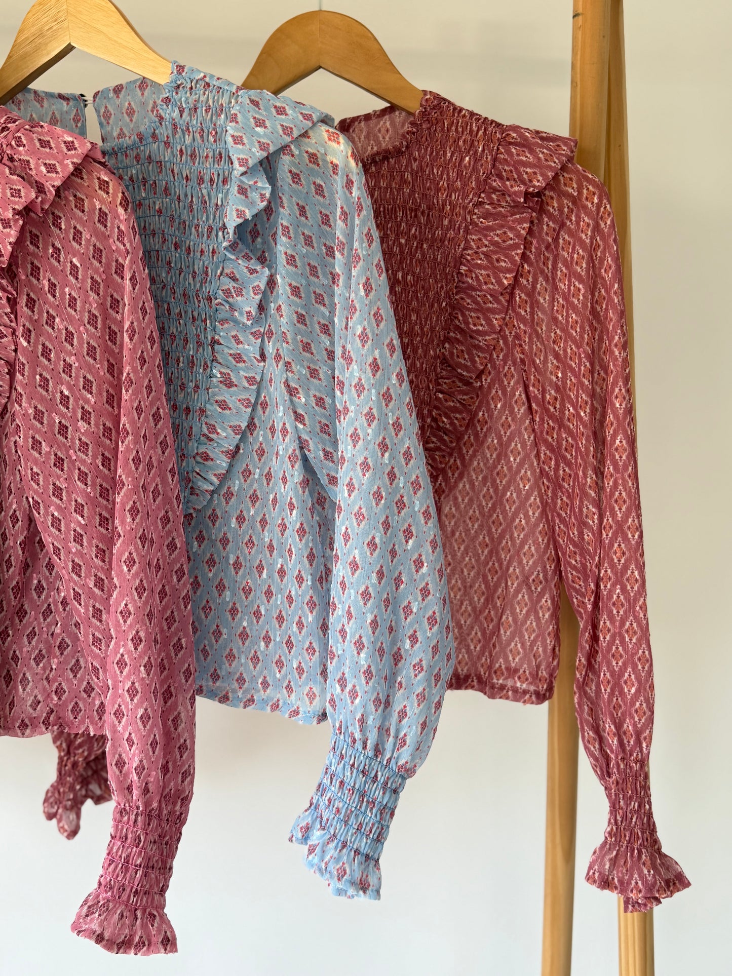 Blusa com Elásticos