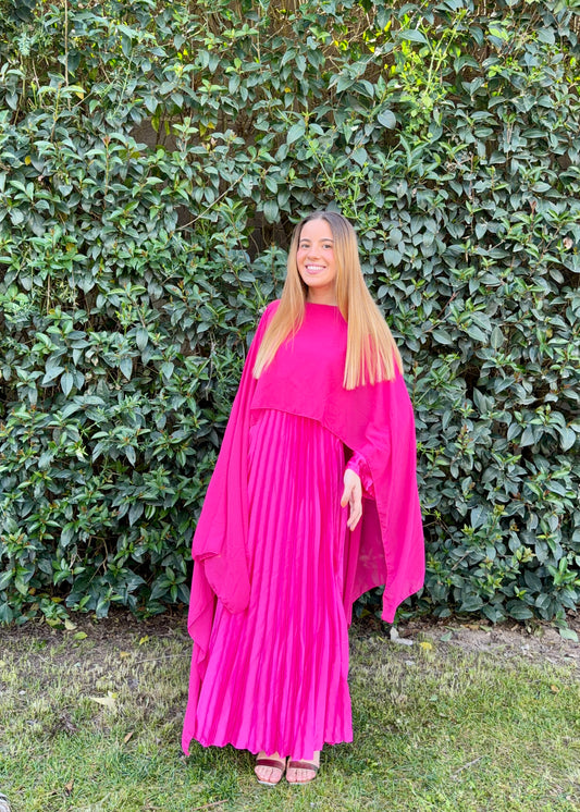 Vestido Drapeado com Capa