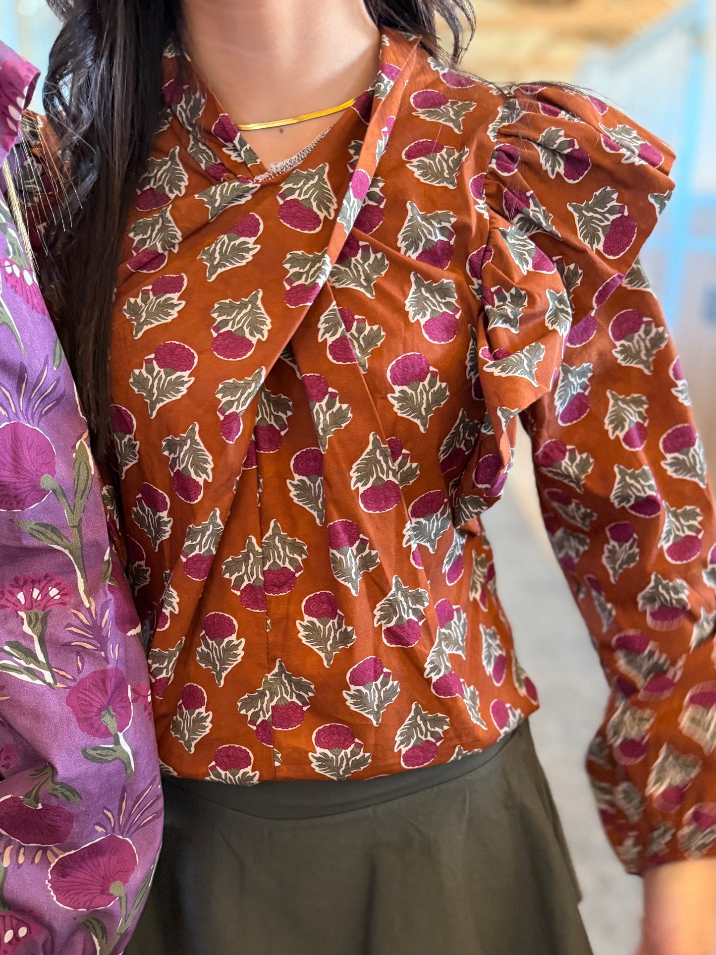 Blusa com Folhos