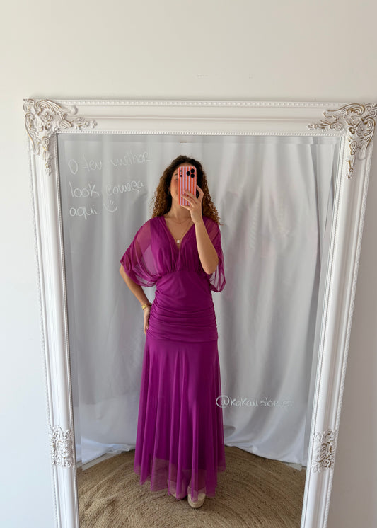 Vestido rosa, comprido, fluido