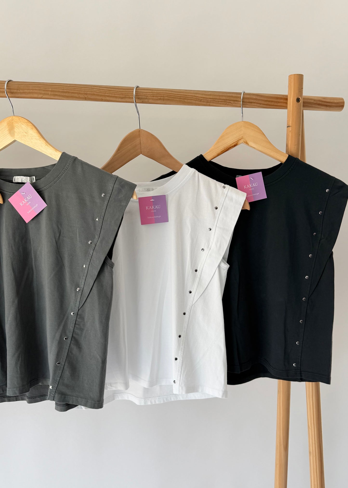 Top com Tachas