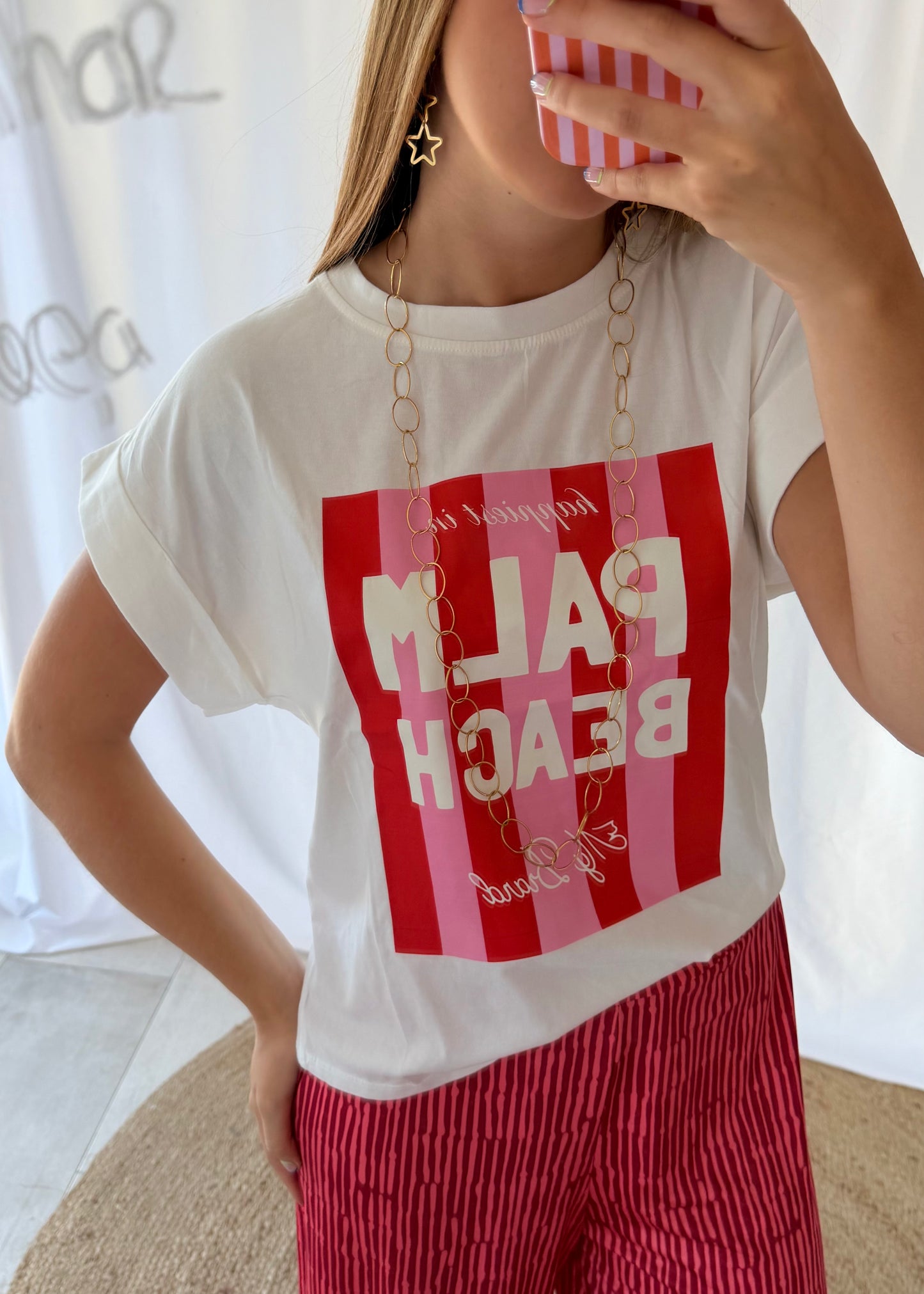 T-Shirt, tamanho único (veste XS – M), disponível em várias cores, gola redonda, manga curta, corte confortável