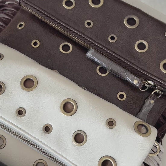 mala com tachas e franjas sintetica kakau store